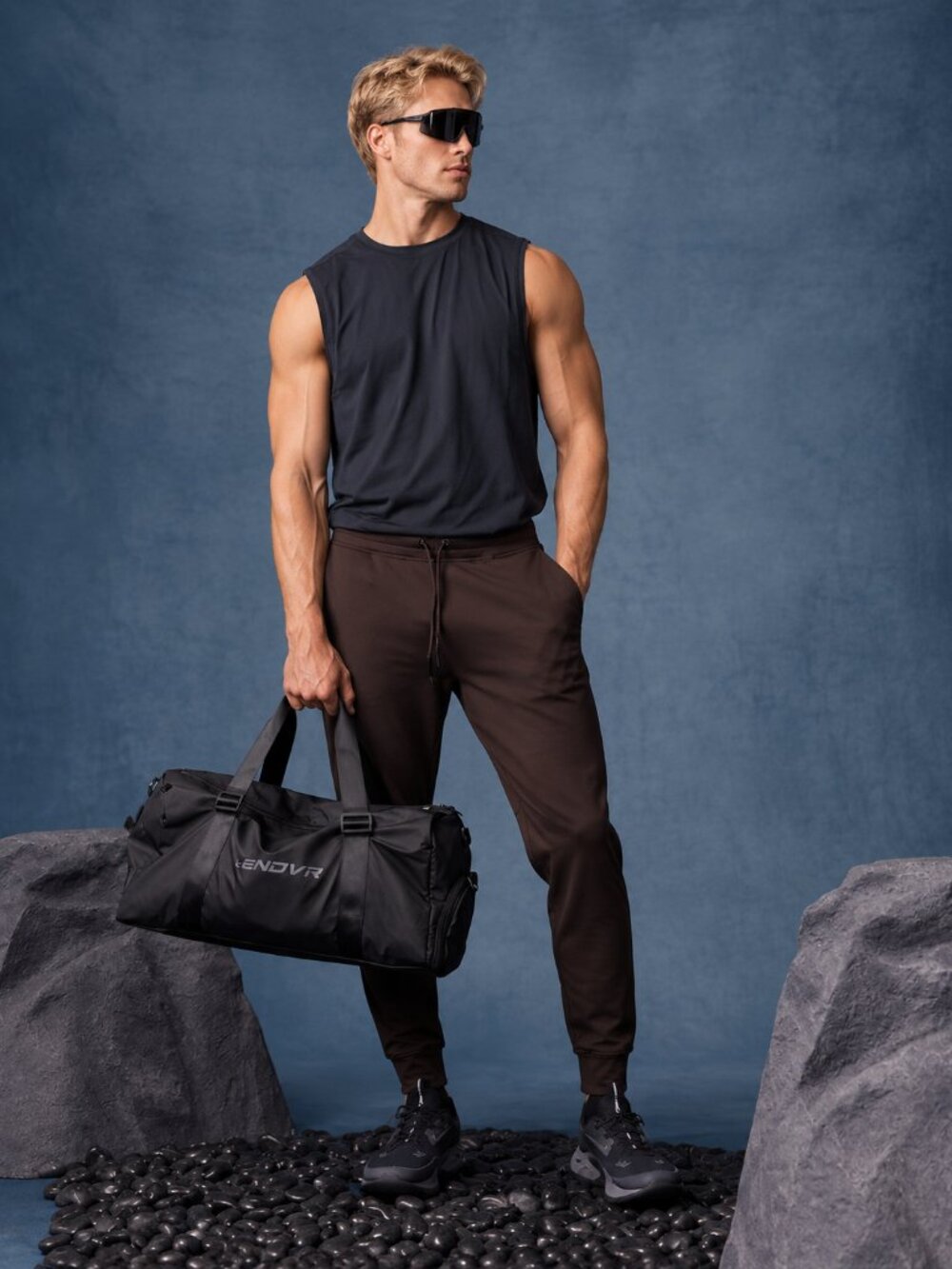 NWT Endeavor Athleteic Mens The Dynamic Warm Up Jogger Dark Oak Large Workout
